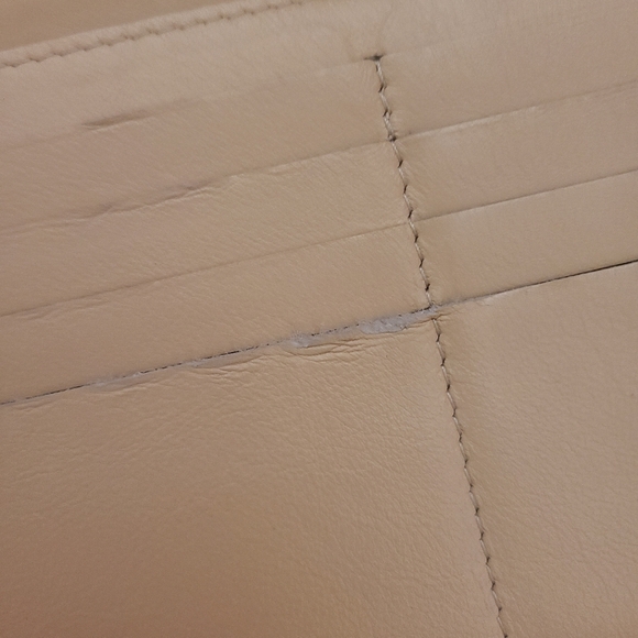 💝💥Authentic Chanel Caviar Agenda Large zip around wallet🎀❤️‍🔥 - Picture 15 of 16